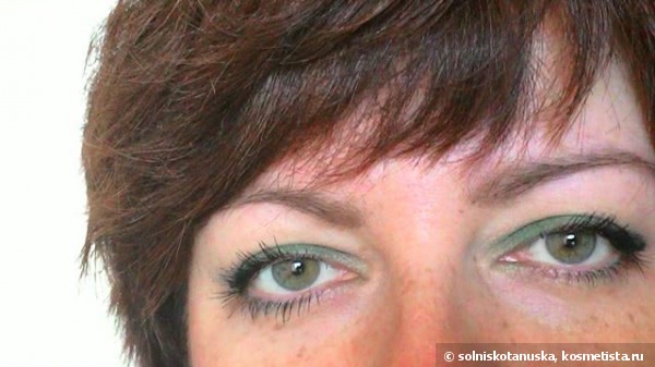 Винил. Shiseido Luminizing Satin Eye Color Trio GR 716 Vinyl