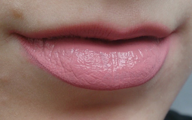 Помада Sleek Make UP Matte Me Ultra smooth matte lip cream (Petal 435)