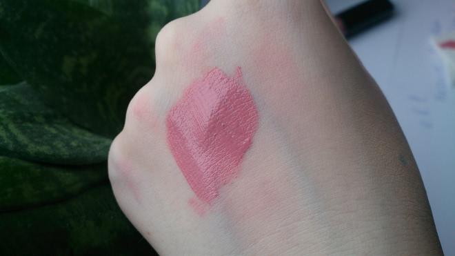 Помада Sleek Make UP Matte Me Ultra smooth matte lip cream (Petal 435)