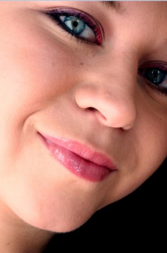 Нежность от Maybelline Color Elixir Lip Color оттенок 705 Blush Essence