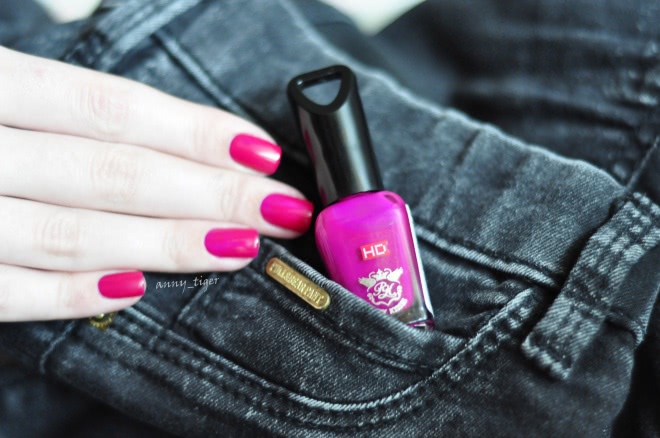 Kiss HD Ruby Kisses Nail Polish Mnp07