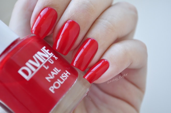 Divine Lux Nail Polish 274. Супер бюджетный и очень послушный
