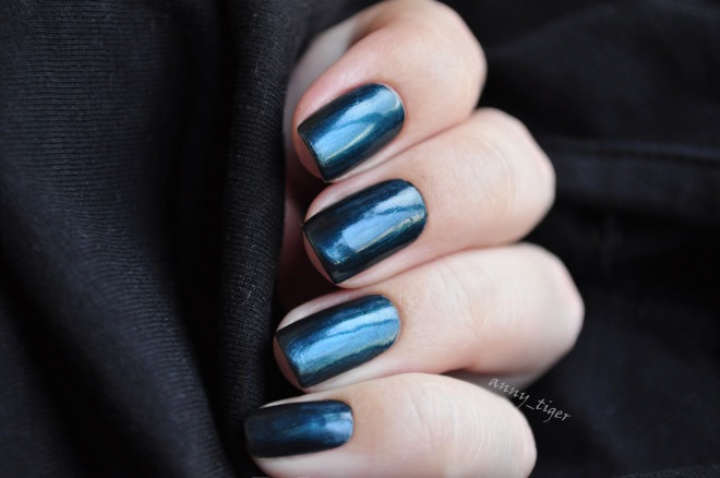 China Glaze Nail Lacquer With Hardeners 1229 Tongue & Chic