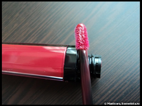 Рождественская коллекция! Guerlain Gloss d’Enfer Maxi Shine Intense Colour & Shine Bare Lip Sensation # 920 Rouge Parade