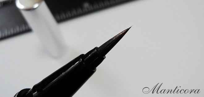 Подводка для век Artdeco High Precision Liquid Liner #01. Моя идеальная