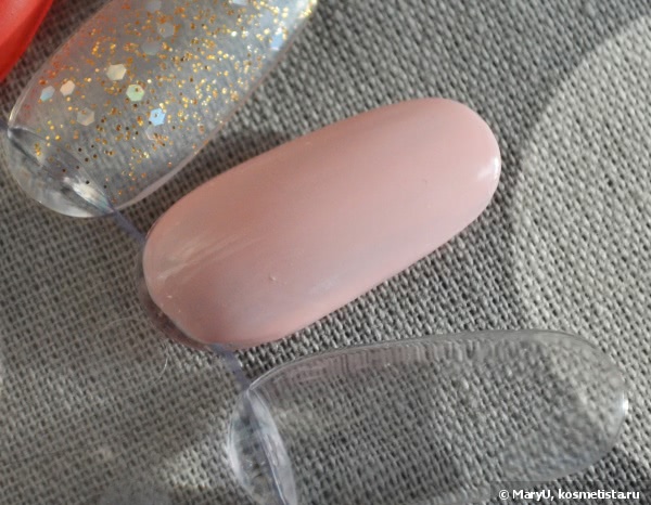 Ароматный, но очень капризный Revlon