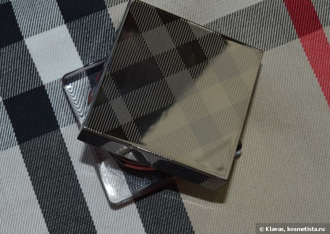 Новинки Burberry румяна-блеск для губ Lip & Cheek Bloom