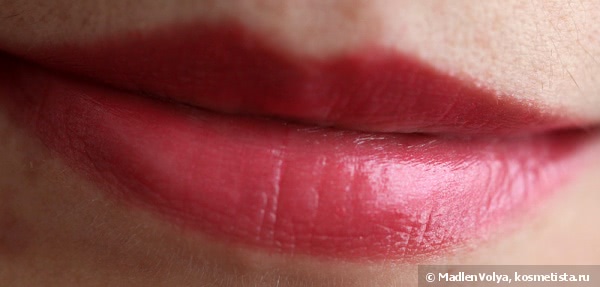 Collistar Twist Ultra-Shiny Gloss With Hyaluronic Acid And Pro Collagen #207 Corallo Rosa