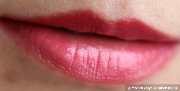 Collistar Twist Ultra-Shiny Gloss With Hyaluronic Acid And Pro Collagen #207 Corallo Rosa