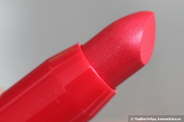 Collistar Twist Ultra-Shiny Gloss With Hyaluronic Acid And Pro Collagen #207 Corallo Rosa