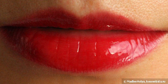 Yves Saint Laurent Rouge Pur Couture Vernis A Levres Glossy Stain #12 Corail Fauve
