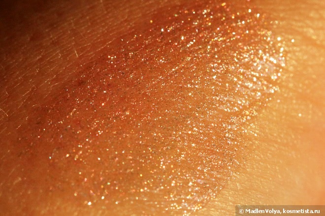 L'Oreal Paris Infaillible Xtreme Resist Dazzle #211 Crystal Club