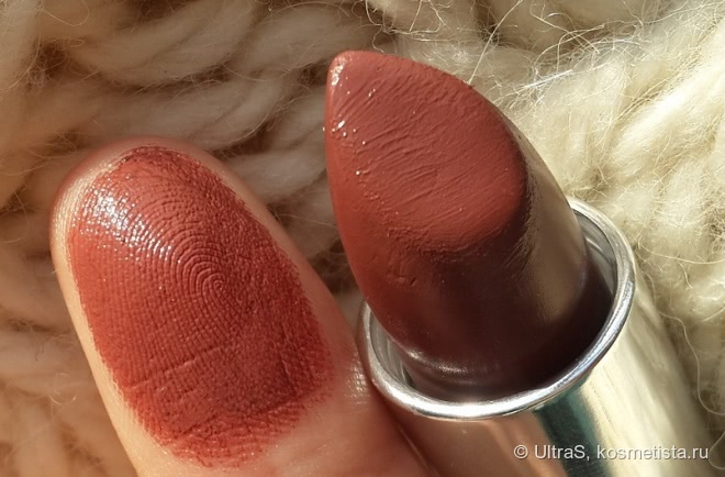 Новые лакомки от Rimmel Kate Lasting Finish Nude Lipstick # 45,48