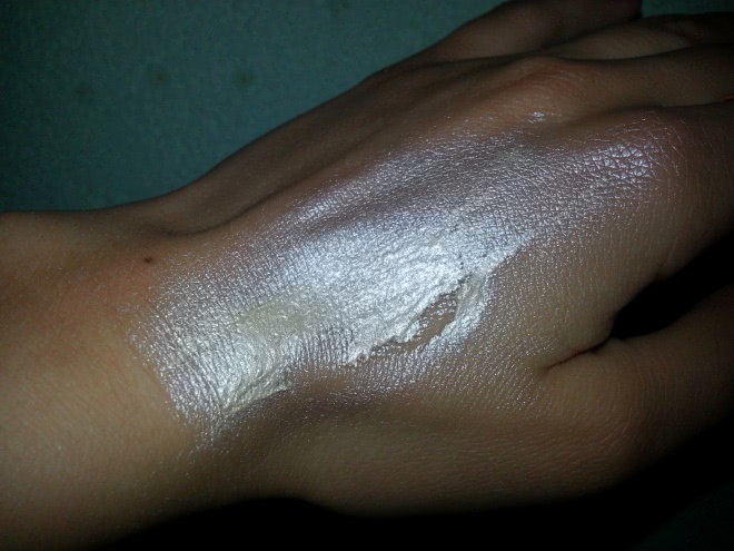 Holy Land Whitening Mask - Борец за красоту