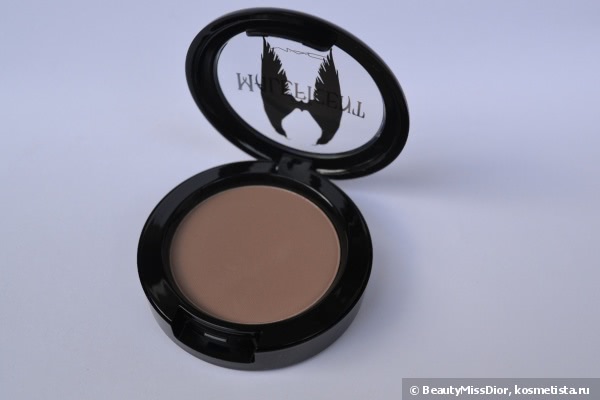 Рисуем скулы с MAC Maleficent Sculpting Powder Summer 2014 Collection в оттенке