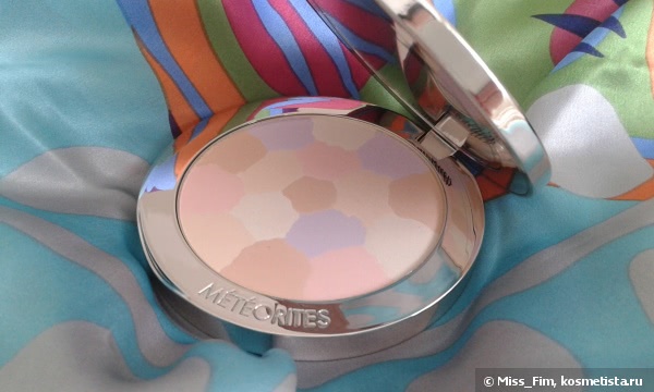 Guerlain Meteorites Compact Light-Revealing powder #3 medium
