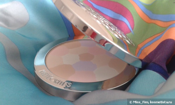 Guerlain Meteorites Compact Light-Revealing powder #3 medium