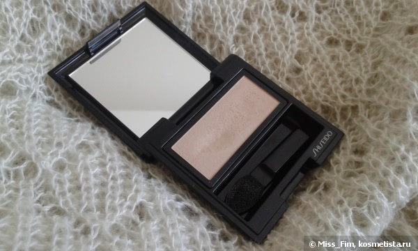 Shiseido Luminizing Satin Eye Color BE701