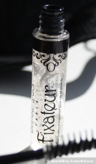 Естественные брови с Eva Mosaic Eye Brow Duo и Vivienne Sabo Fixateur