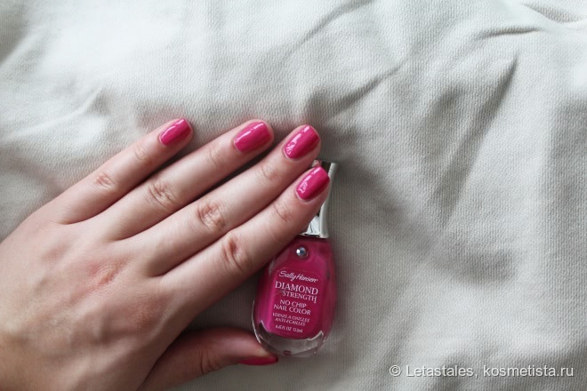 Незаслуженно забытый Sally Hansen Diamond Strength No Chip Nail Color 330 Fuchsia Bling Bling
