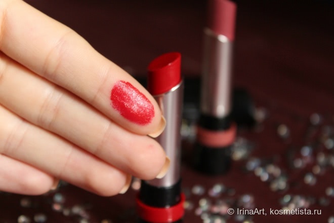 Если не любите матовый сухой финиш, то вам точно нужны помады от Rimmel. Оттенки 700 Naughty Nude и 510 Best of the Best