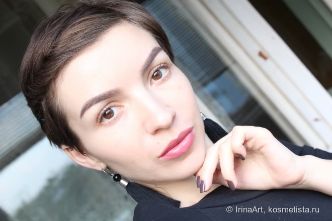 Если не любите матовый сухой финиш, то вам точно нужны помады от Rimmel. Оттенки 700 Naughty Nude и 510 Best of the Best