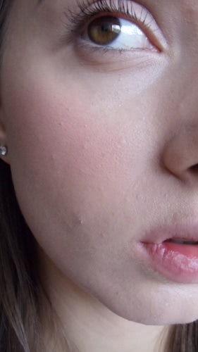Чувство неопределенности с пудрой Chanel Mat Lumiere Luminous Matte Powder Makeup SPF 10 (в оттенке 50)