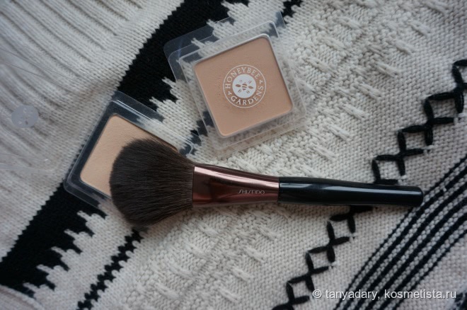 Моя идеальная пудра Honeybee Gardens Pressed Mineral Powder - Supernatural