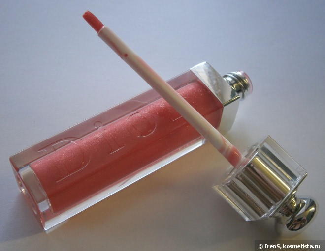 Очень летний Dior Addict Ultra Gloss Flash-Pamping Spotlight Shine Lipgloss №643 Diablotine