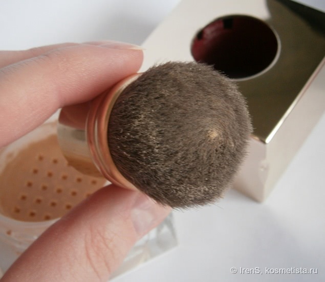 Clarins The Skin Illusions Mineral & Plant Extracts Loose Powder Foundation в оттенке 103 Ivory