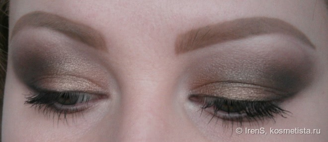Urban Decay Naked Smoky Palette