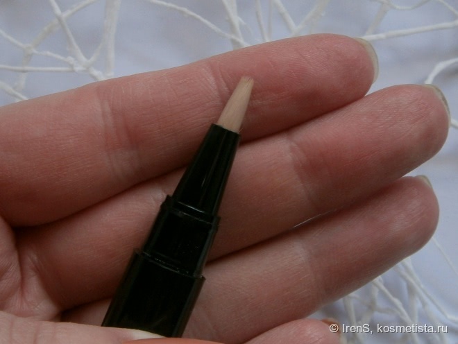 Faberlic Color Correcting CC Face Concealer в оттенке 6277 Светлый