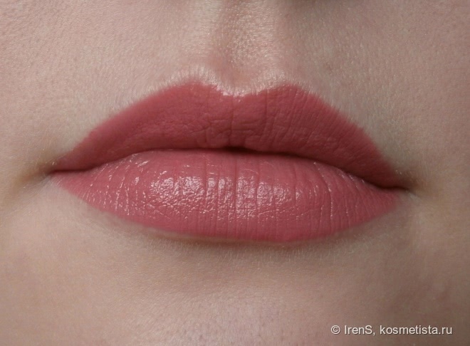 Bronx Colors Legendary Lipstick в универсальном оттенке Tea Rose