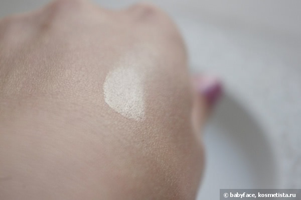 Переходи на сторону света... Essence Soo Glow! Cream to Powder Highlighter 10 Look on the bright side