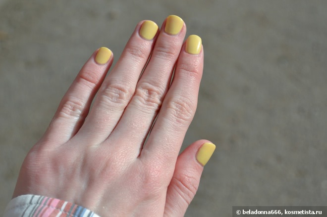 Летний банановый коктейль с Dior Vernis Couture Colour Gel Shine And Long Wear Nail Lacquer #319 Sunwashed Tye Dye Summer Collection 2015