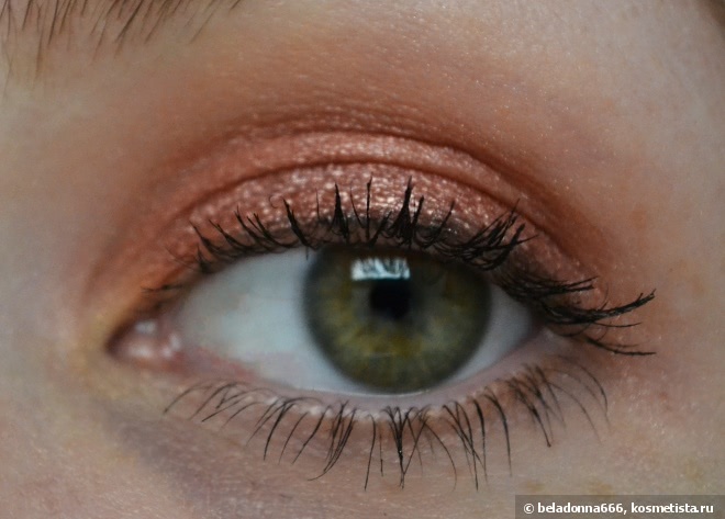 Летние красавцы Chanel: Le Vernis #697 Terrana и Stylo Eyeshadow Fresh Effect #127 Laurier rose