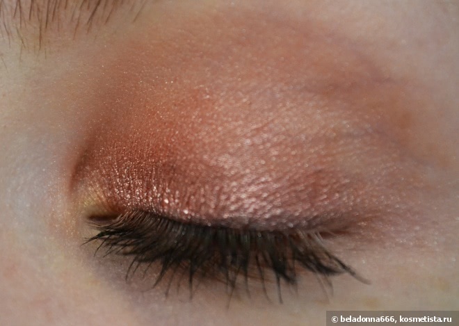 Летние красавцы Chanel: Le Vernis #697 Terrana и Stylo Eyeshadow Fresh Effect #127 Laurier rose