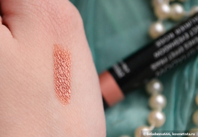 Летние красавцы Chanel: Le Vernis #697 Terrana и Stylo Eyeshadow Fresh Effect #127 Laurier rose