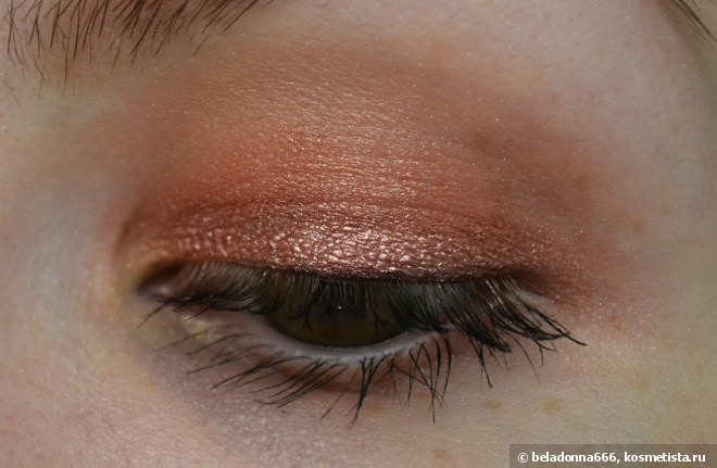 Летние красавцы Chanel: Le Vernis #697 Terrana и Stylo Eyeshadow Fresh Effect #127 Laurier rose