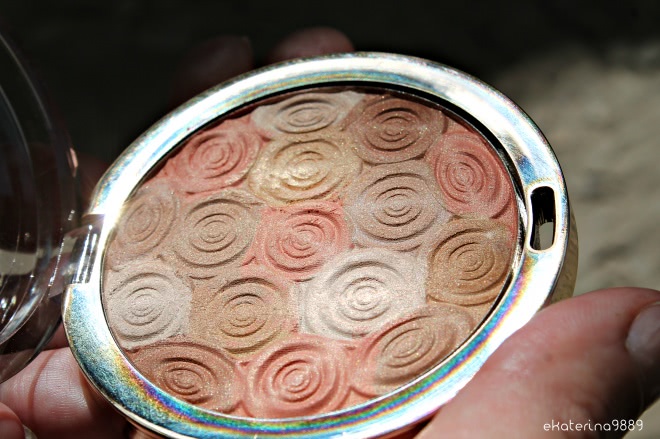 Пост красоты и разочарованья. Пудра Milani Illuminating Face Powder, 01 Amber Nectar