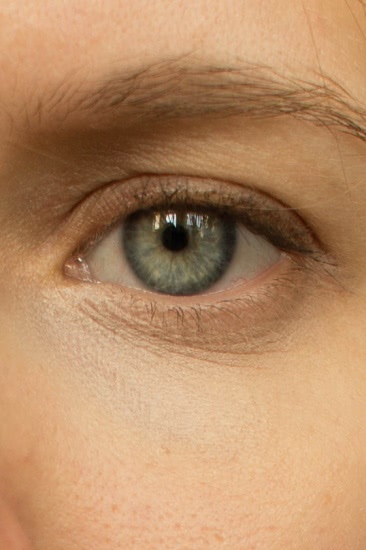 Консилер MAC Studio Finish Concealer SPF 35 в оттенке NW15