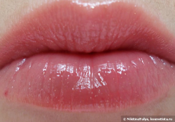 Привкус лета. Блеск для губ Guerlain Gloss d’Enfer Maxi Shine Intense Colour & Shine Bare Lip Sensation, #940 Nahema Smack