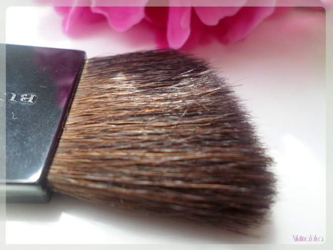 Румяна Burberry Light Glow Natural Blush, #02 Cameo Blush