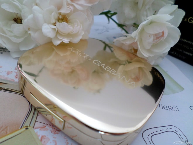 Пудра-иллюминатор Dolce & Gabbana Glow Illuminating Powder в оттенке #4 Luna