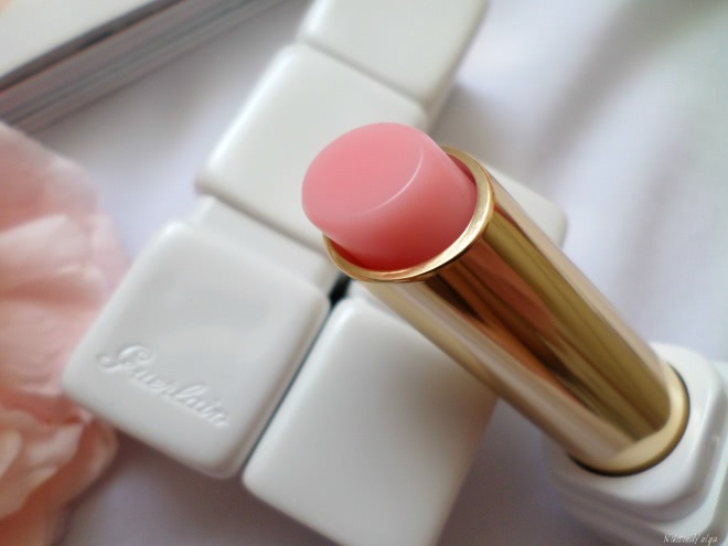 Увлажняющая и придающая объем помада-бальзам Guerlain Kiss Kiss Roselip Hydrating & Plumping Tinted Lip Balm в оттенках #R371 Morning Rose и #R372 Chic Pink