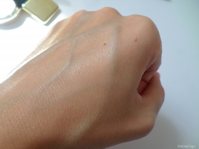 Пудра-иллюминатор Dolce & Gabbana Glow Illuminating Powder в оттенке #4 Luna