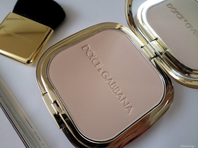 Пудра-иллюминатор Dolce & Gabbana Glow Illuminating Powder в оттенке #4 Luna