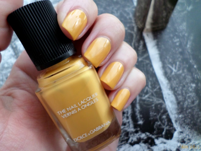 Лак для ногтей Dolce & Gabbana Intense Nail Lacquer № 813 Sole (Dolce&Gabbana MakeUp Colour Spring 2015) + слайдер-дизайн Milv № 391