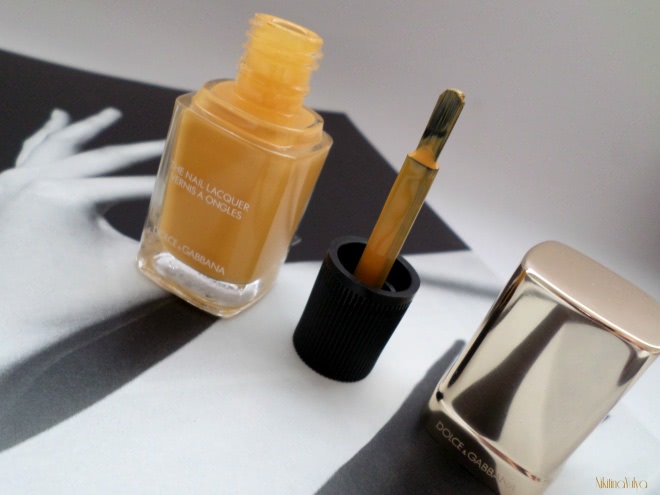 Лак для ногтей Dolce & Gabbana Intense Nail Lacquer № 813 Sole (Dolce&Gabbana MakeUp Colour Spring 2015) + слайдер-дизайн Milv № 391