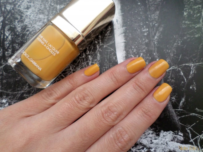 Лак для ногтей Dolce & Gabbana Intense Nail Lacquer № 813 Sole (Dolce&Gabbana MakeUp Colour Spring 2015) + слайдер-дизайн Milv № 391